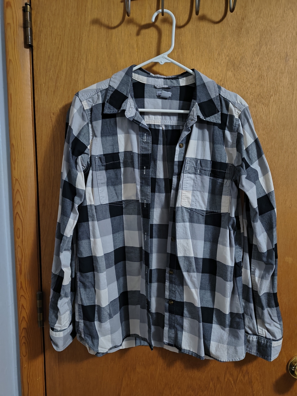 Women's Black & White Plaid Button-Up Shirt